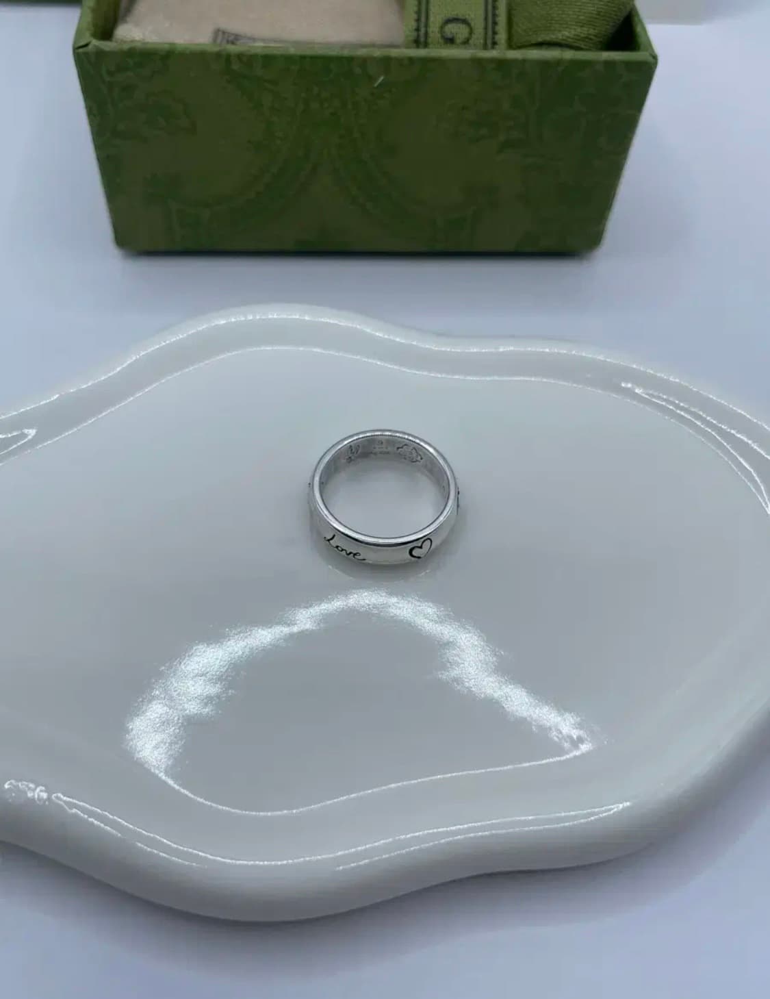 구찌 사랑에 눈이 멀다 반지 블라인드 포 러브 링 9호 상품이미지4