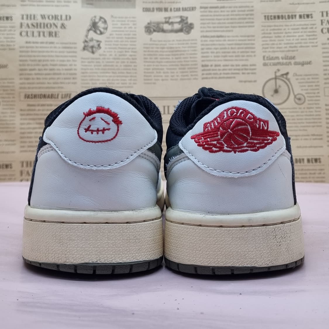 나이키 에어 조던1 트레비스 스캇 운동화 250 상품이미지4