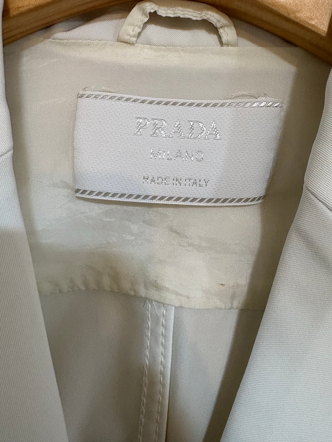 프라다아이보리자켓 상품이미지2