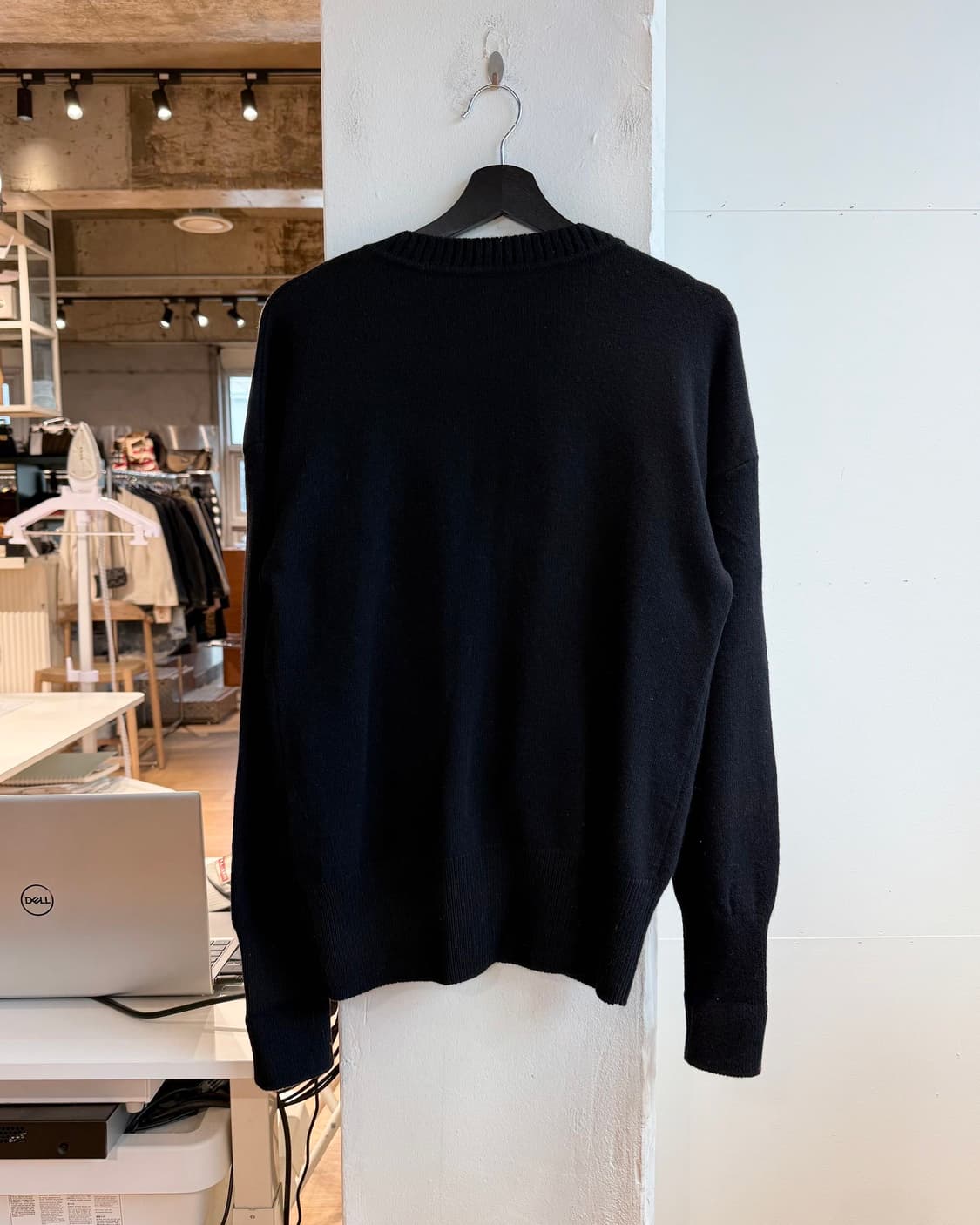 비비안 웨스트우드 레드라벨 블랙 하트 프릴 가디건  상품이미지7