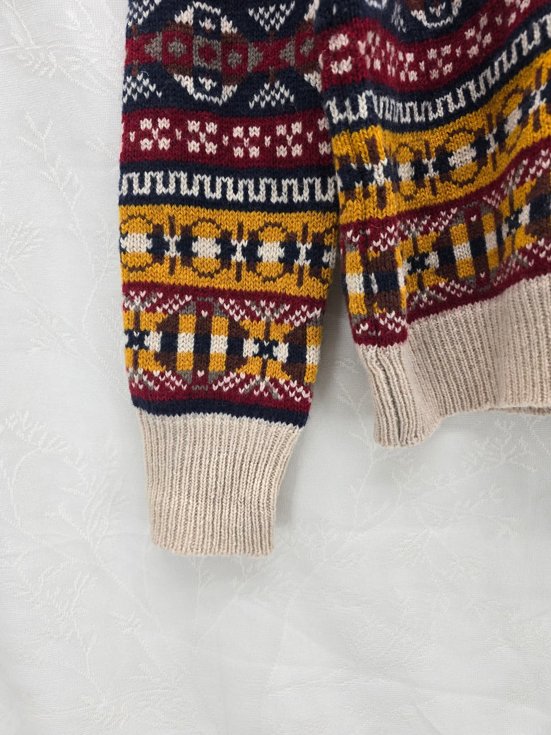 Thursday Island 패턴 니트 스웨터 상품이미지7