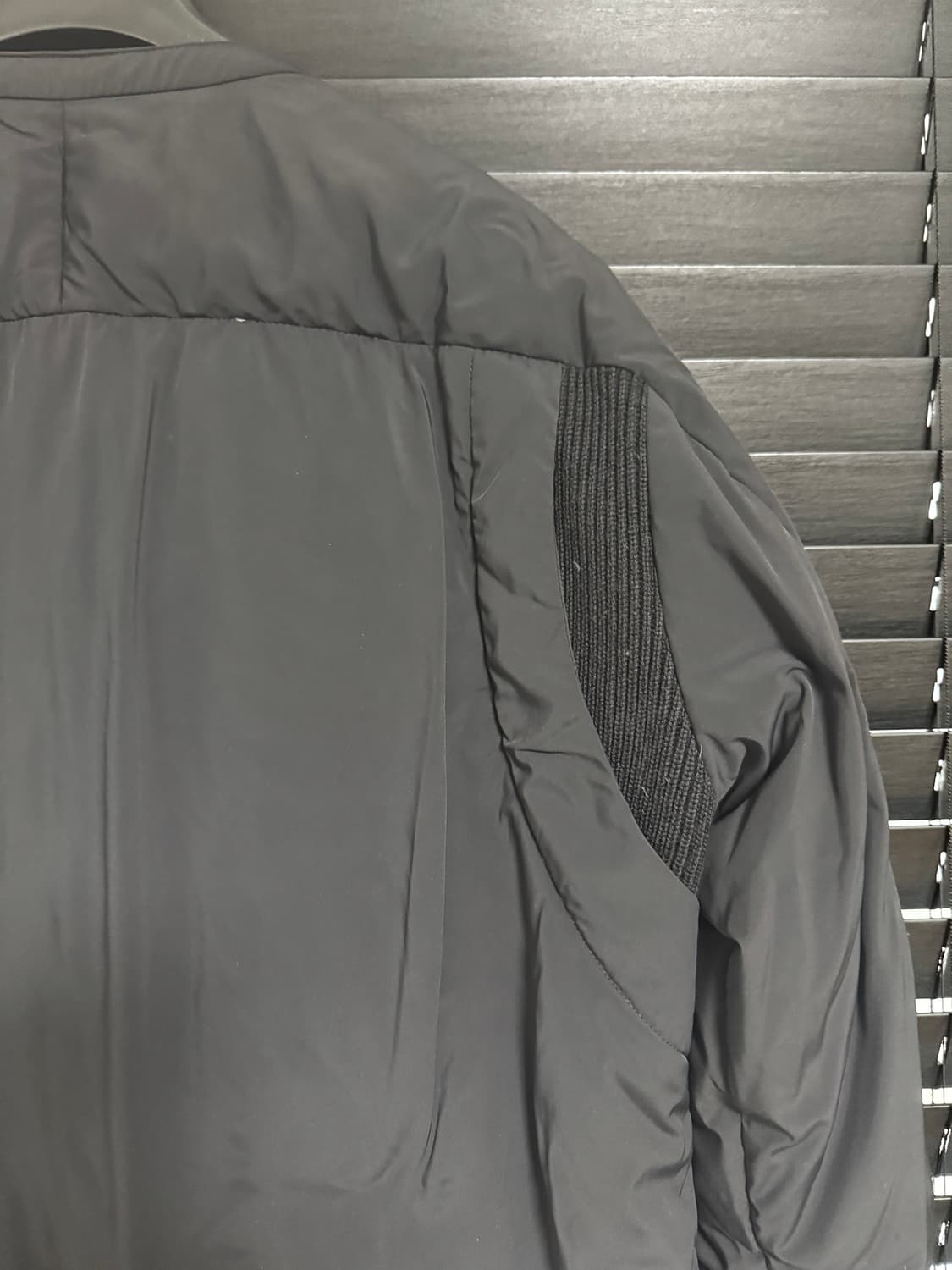 솔리드옴므 블랙 패딩 52사이즈 상품이미지6