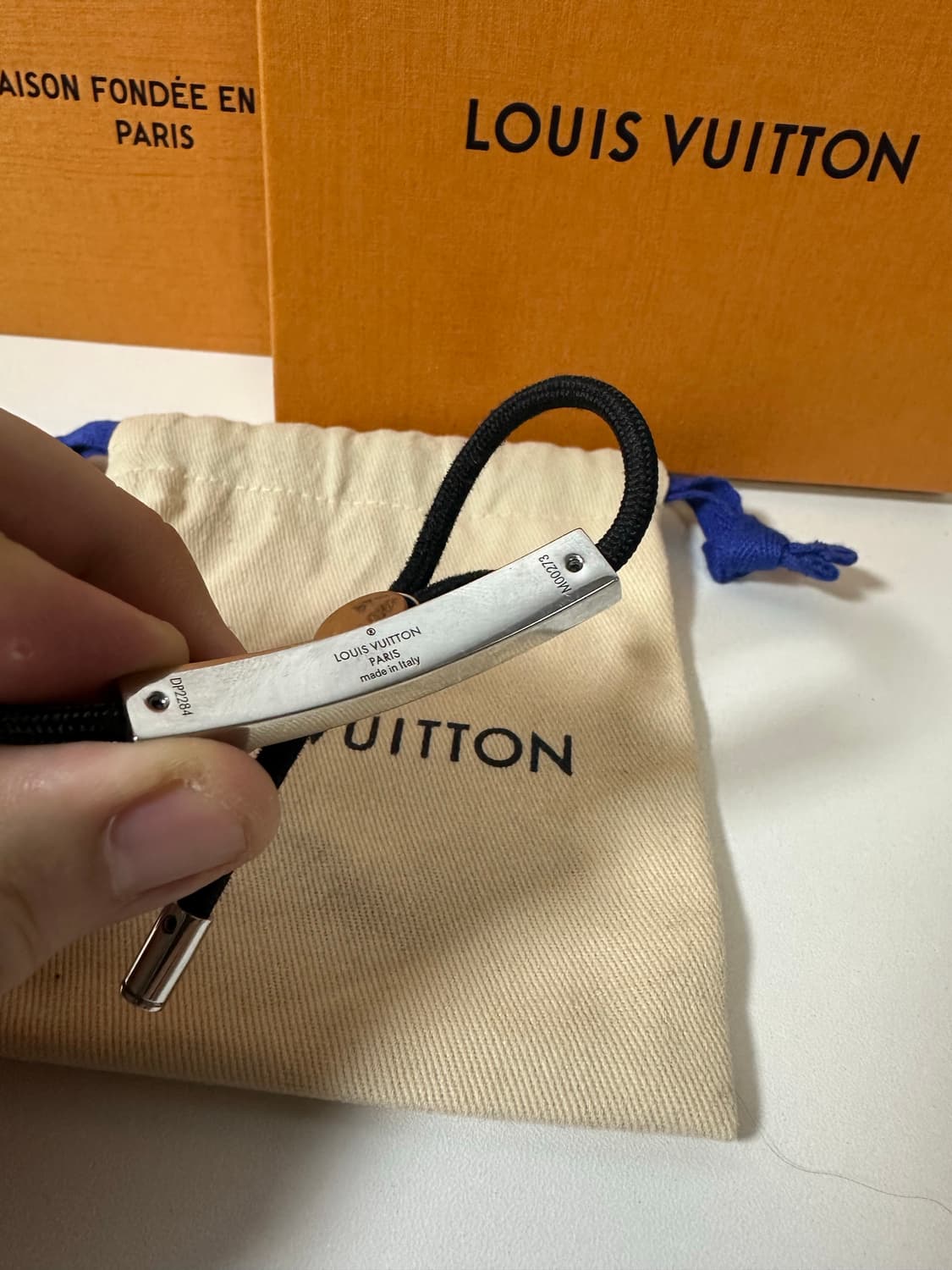 루이비통 스페이스 팔찌 블랙 (OS) 상품이미지3