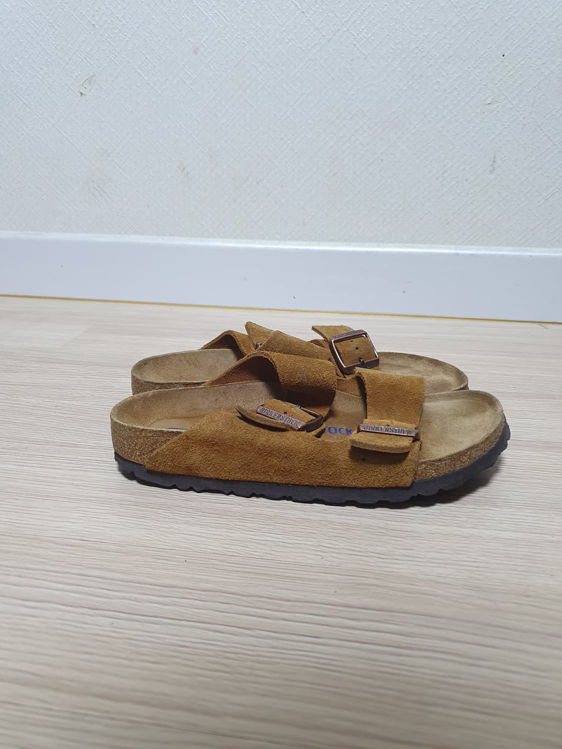 버켄스탁 아리조나 스웨이드 슬리퍼 240 상품이미지1