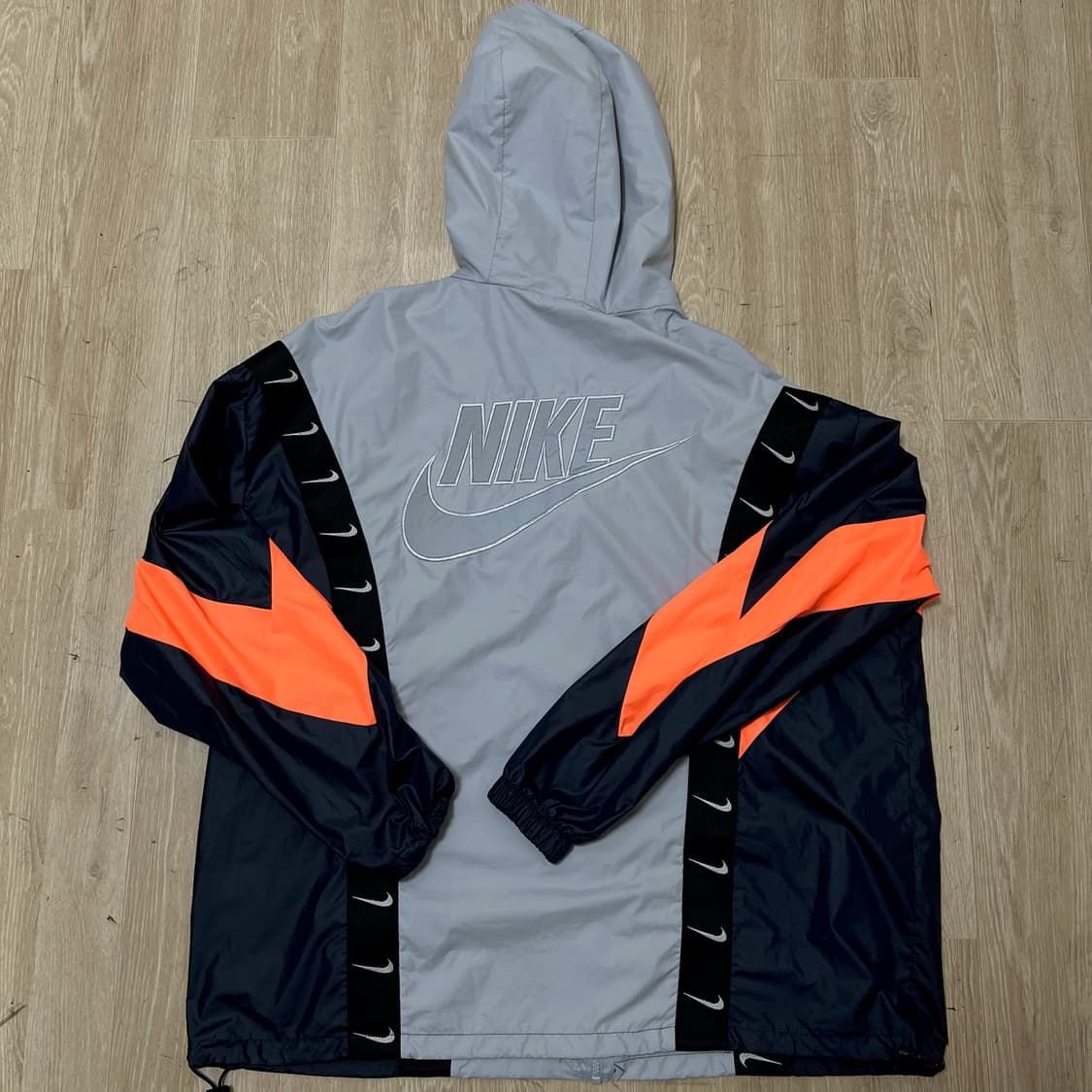 나이키 올드스쿨 빅스우시 라인 바람막이 자켓 XL/105  상품이미지4