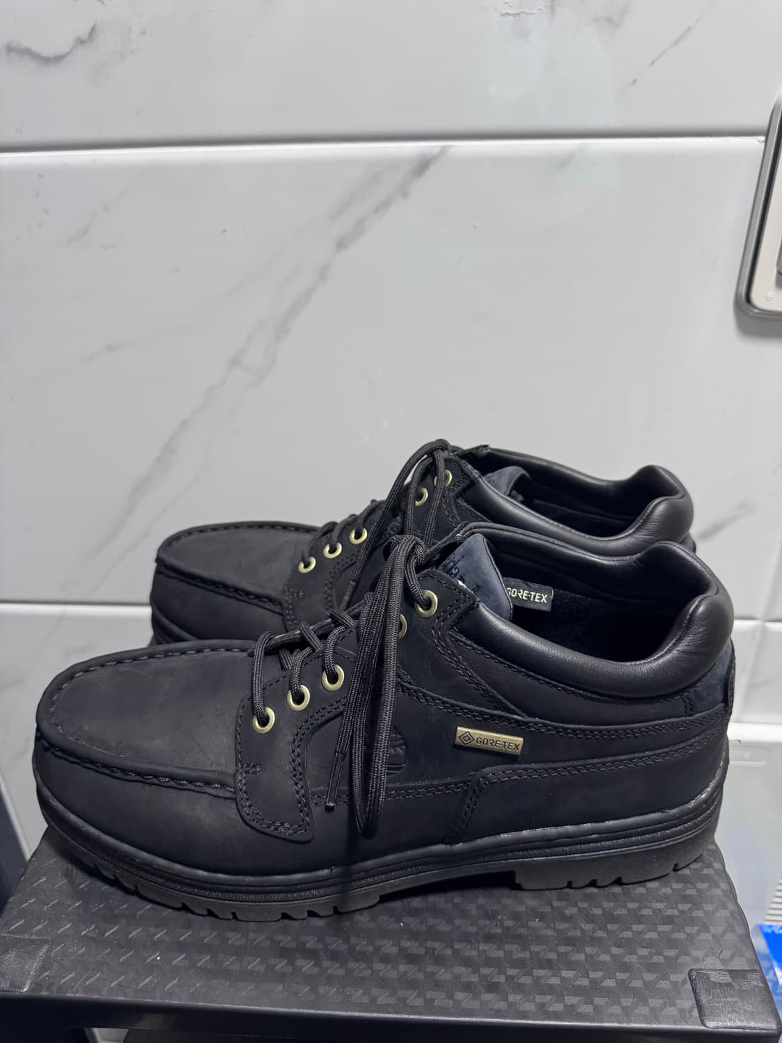 팀버랜드 헤리티지 목토 미드 고어텍스 - 블랙 풀 그레인 280 상품이미지5