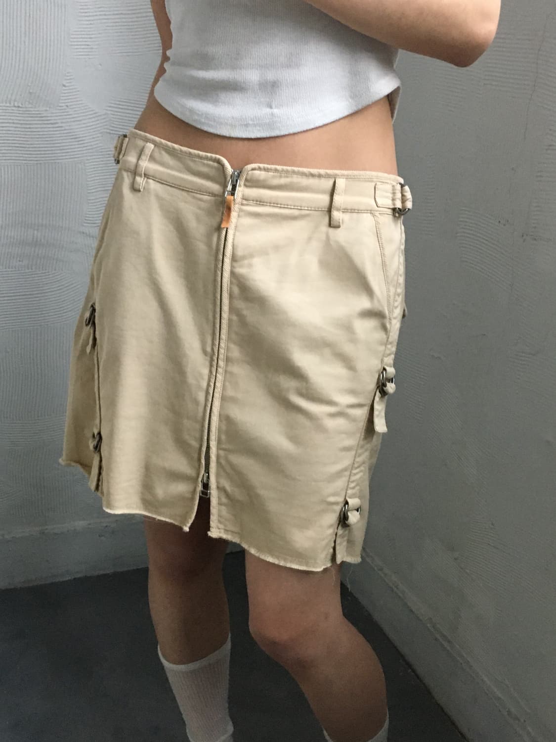 Burberry 버버리 블루라벨 베이지 컬러 지퍼 미니 스커트  상품이미지2