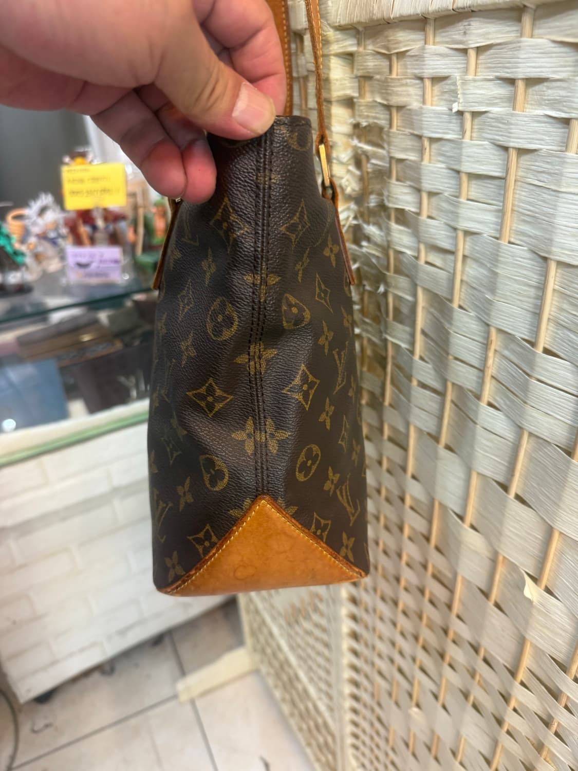 정품 루이비통 카바스메조 숄더백 팝니다 상품이미지2
