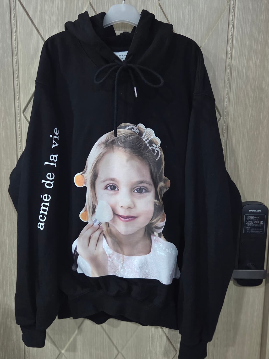 아크메드라비 블랙후드티 상품이미지1