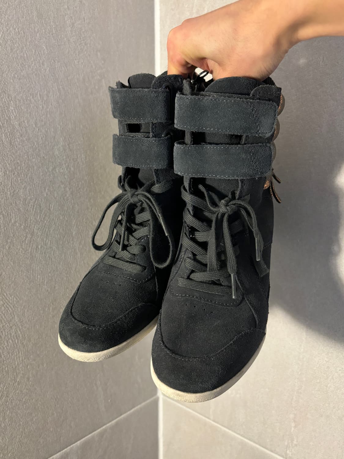 리복 X 앨리샤 키스 스웨이드 인힐 부츠 상품이미지2