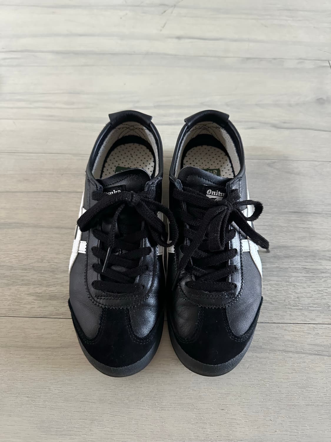 오니츠카 타이거 화이트 블랙 상품이미지1