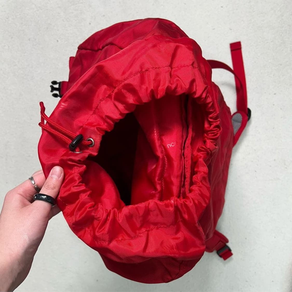 뉴발란스 캠프 백팩 레드 상품이미지4