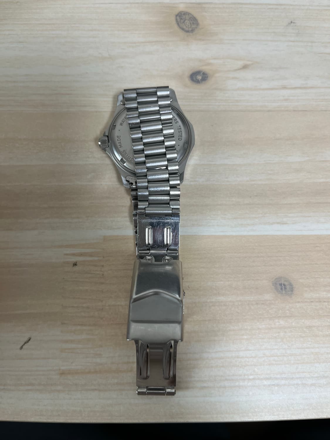 태그호이어 프로페셔널 쿼츠 상품이미지2