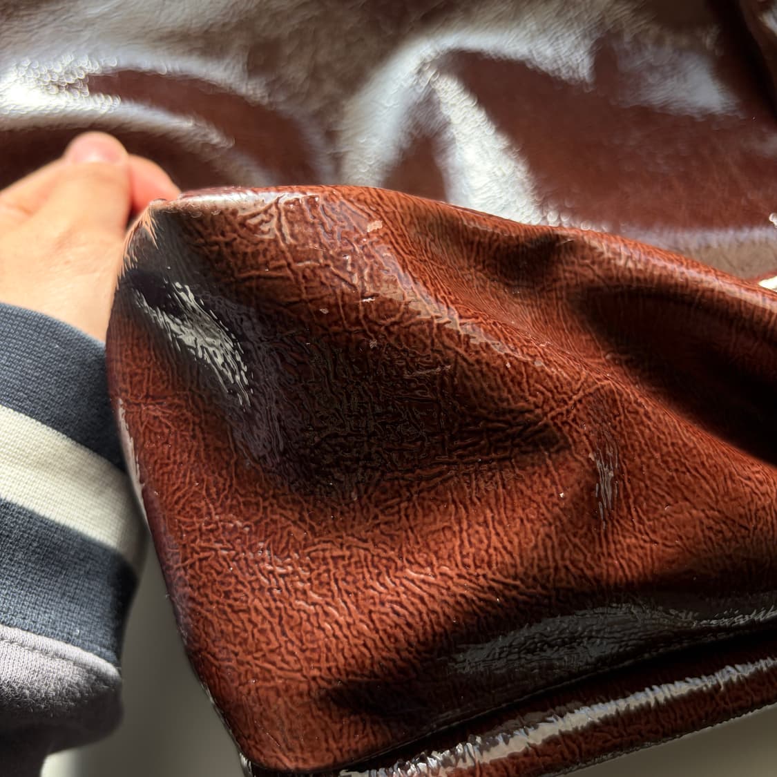 REGULAR 레귤라 에나벨 크로스백  상품이미지5