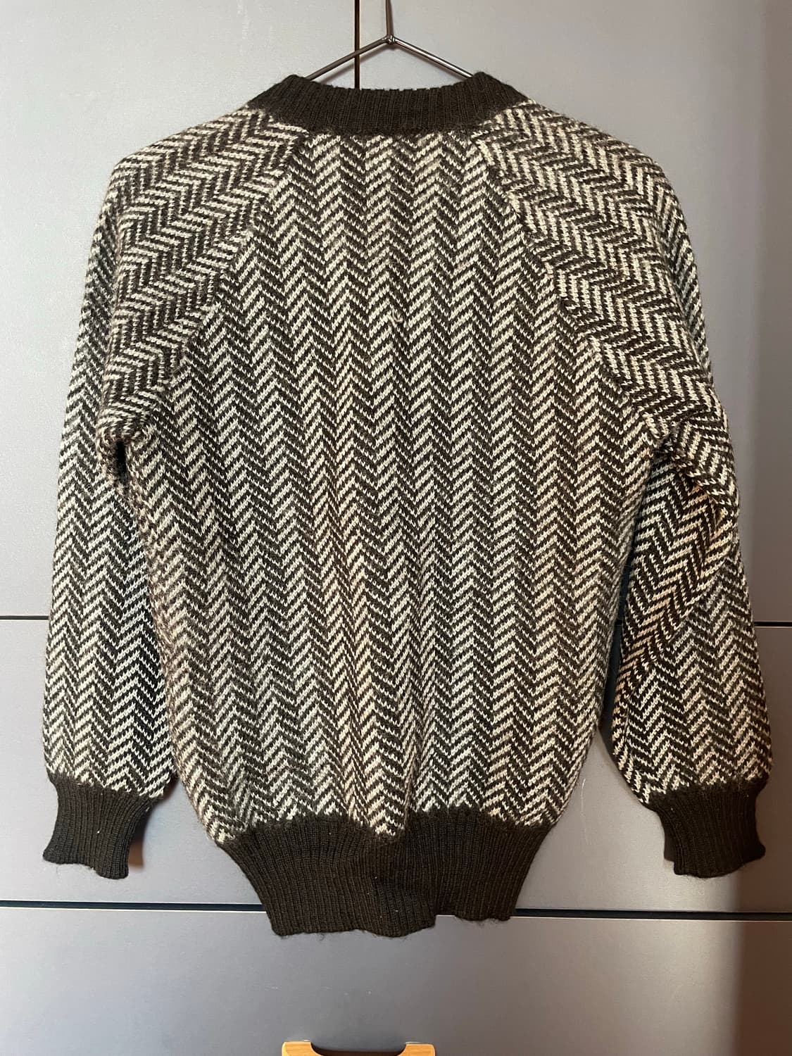 헤링본 모100 너디 브이넥 니트 상품이미지4