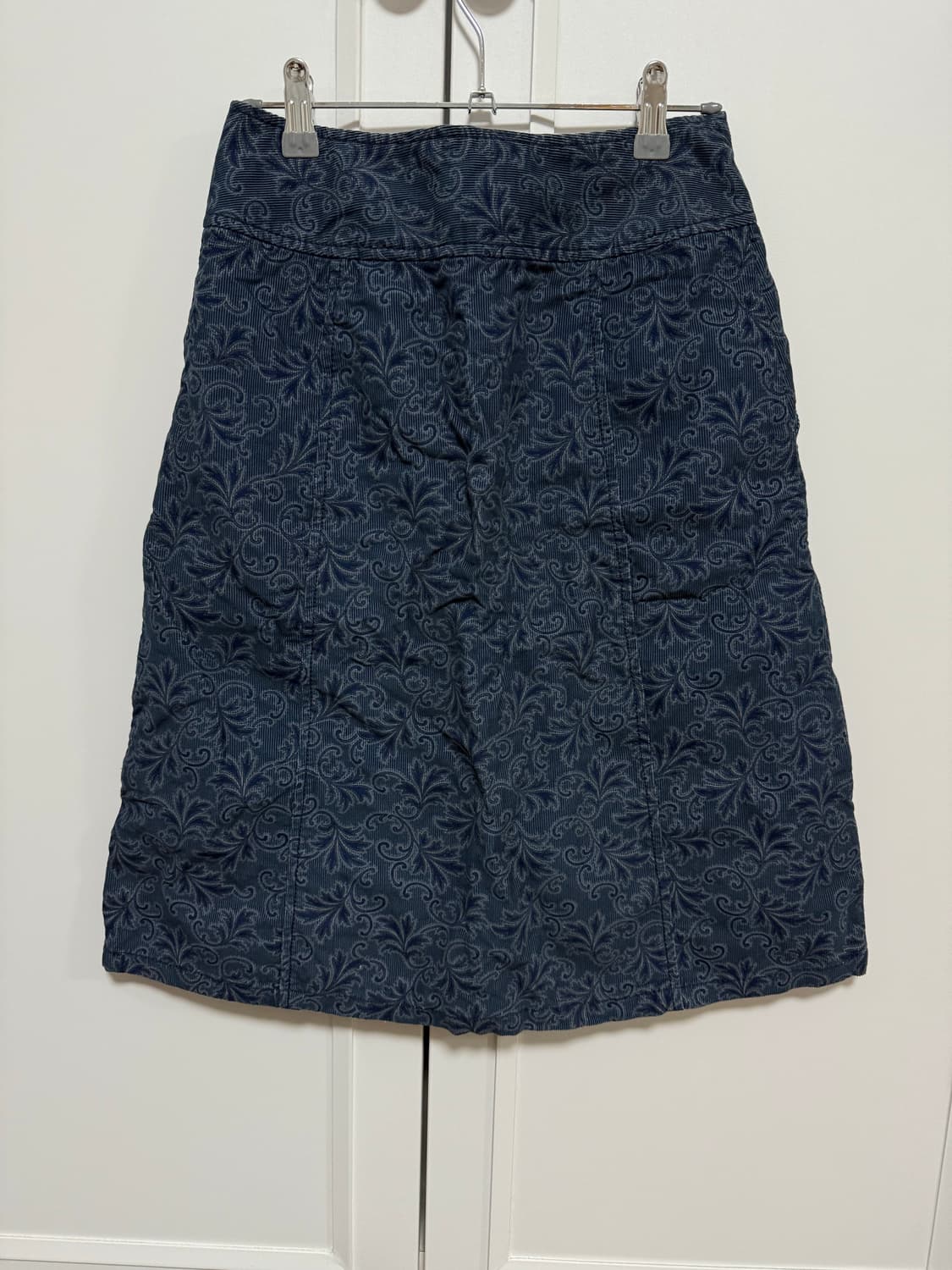 코듀로이 패턴 미디스커트 상품이미지2