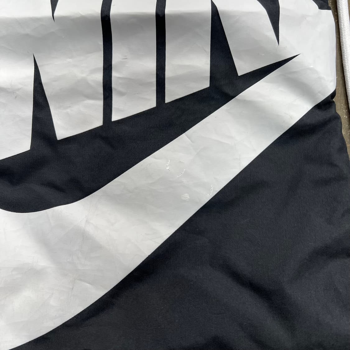 나이키 빅로고 짐색 가방 백팩 남여공용 상품이미지3