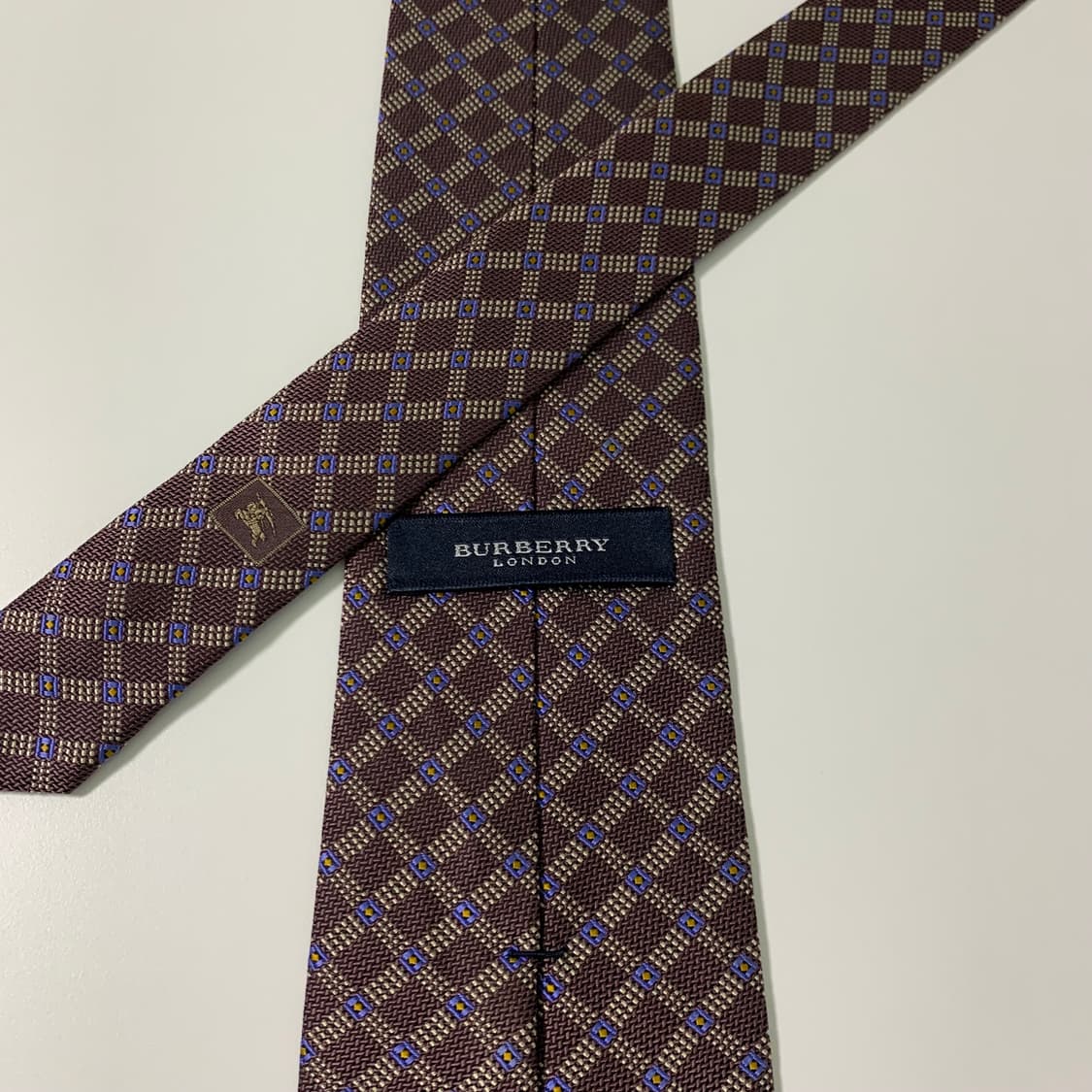 버버리(BURBERRY) 명품 체크넥타이 클래식정장 A+등급 9.3cm 상품이미지4