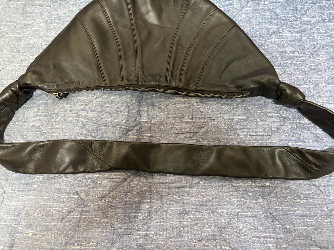 르메르 크루아상백 다크초콜렛 미디움 상품이미지2