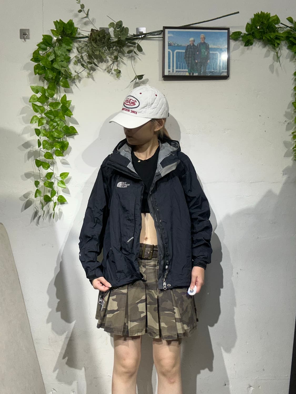 노스페이스 블랙 로고 후드 바람막이 자켓  상품이미지2