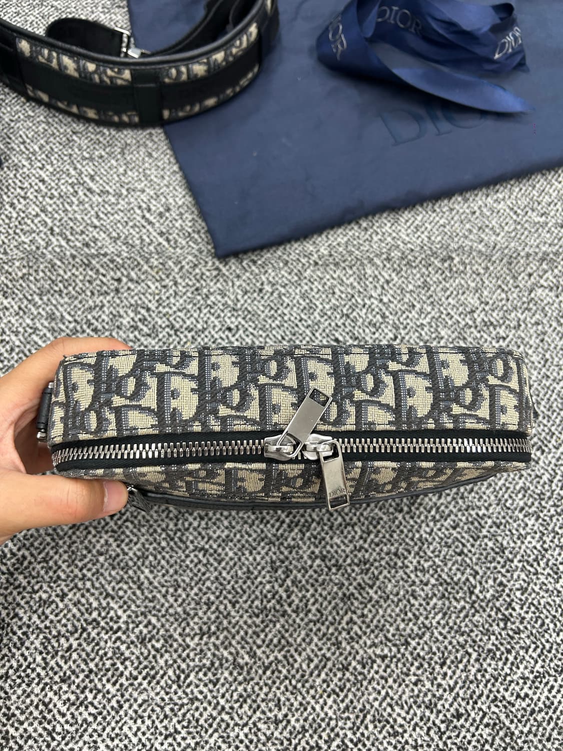 디올 오블리크 사파리 메신저백 상품이미지5