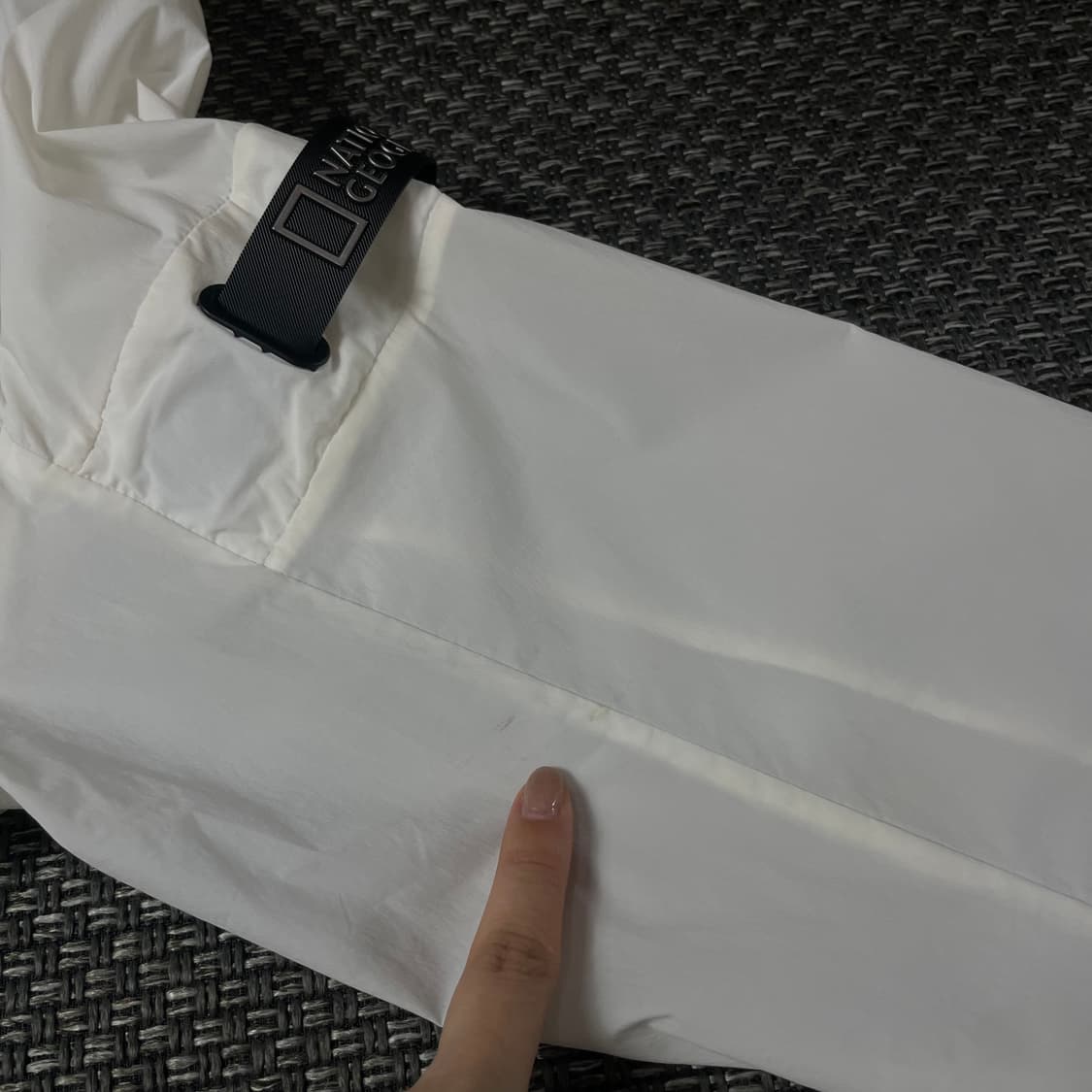 내셔널지오그래픽 화이트 바람막이 M 상품이미지5