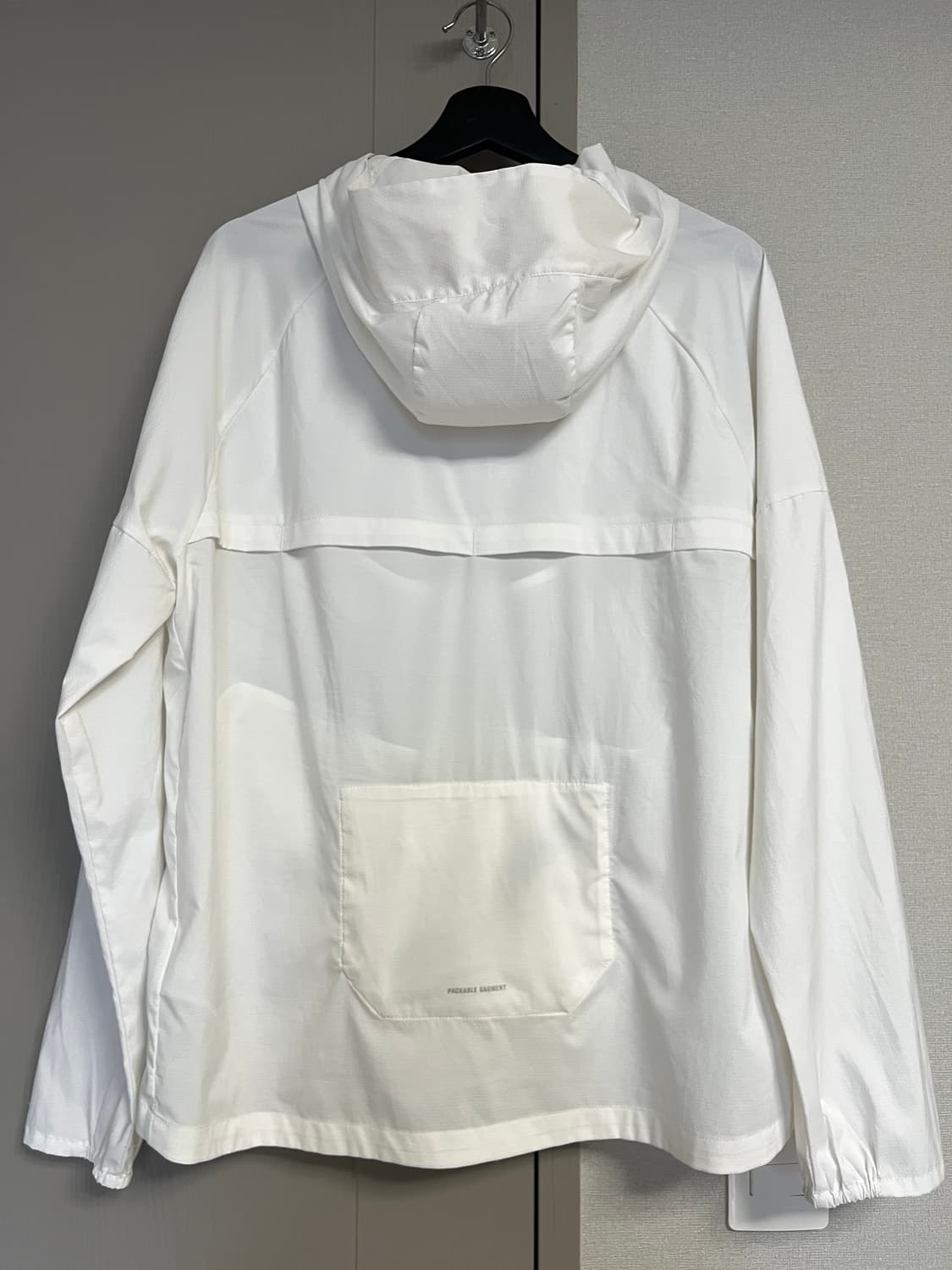 나이키 화이트 러닝 바람막이 L 상품이미지3