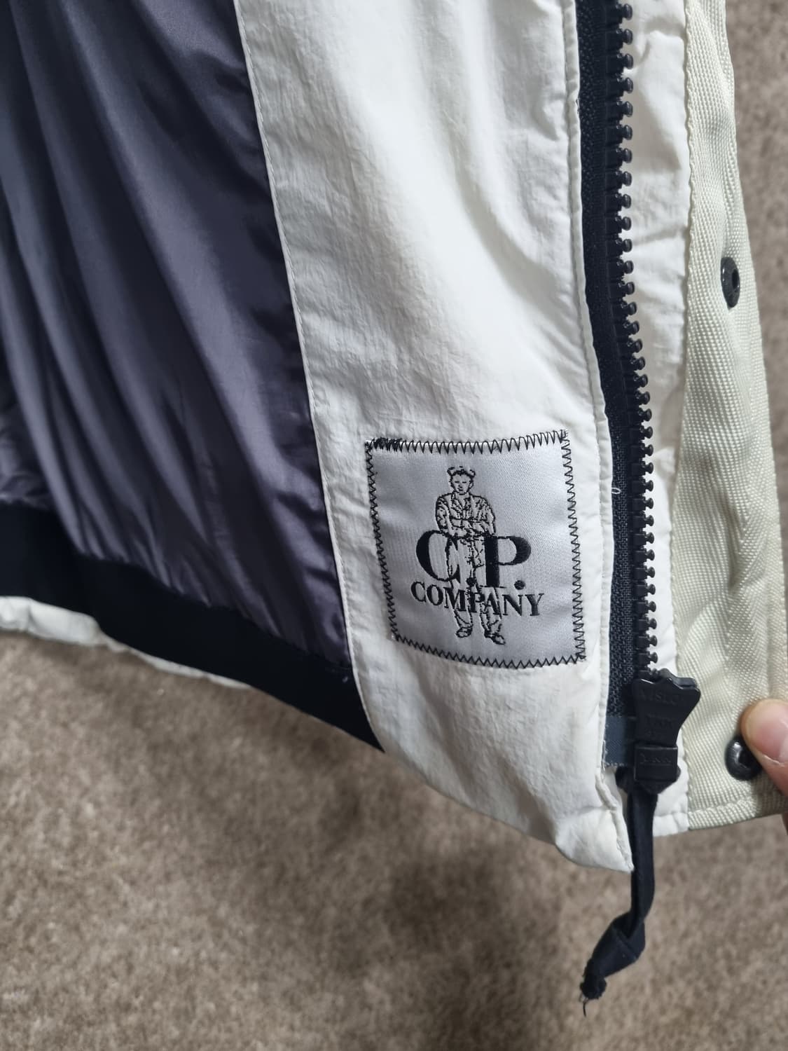 Cp 컴퍼니 남성 후드 고글 다운 베스트 조끼패딩 상품이미지8