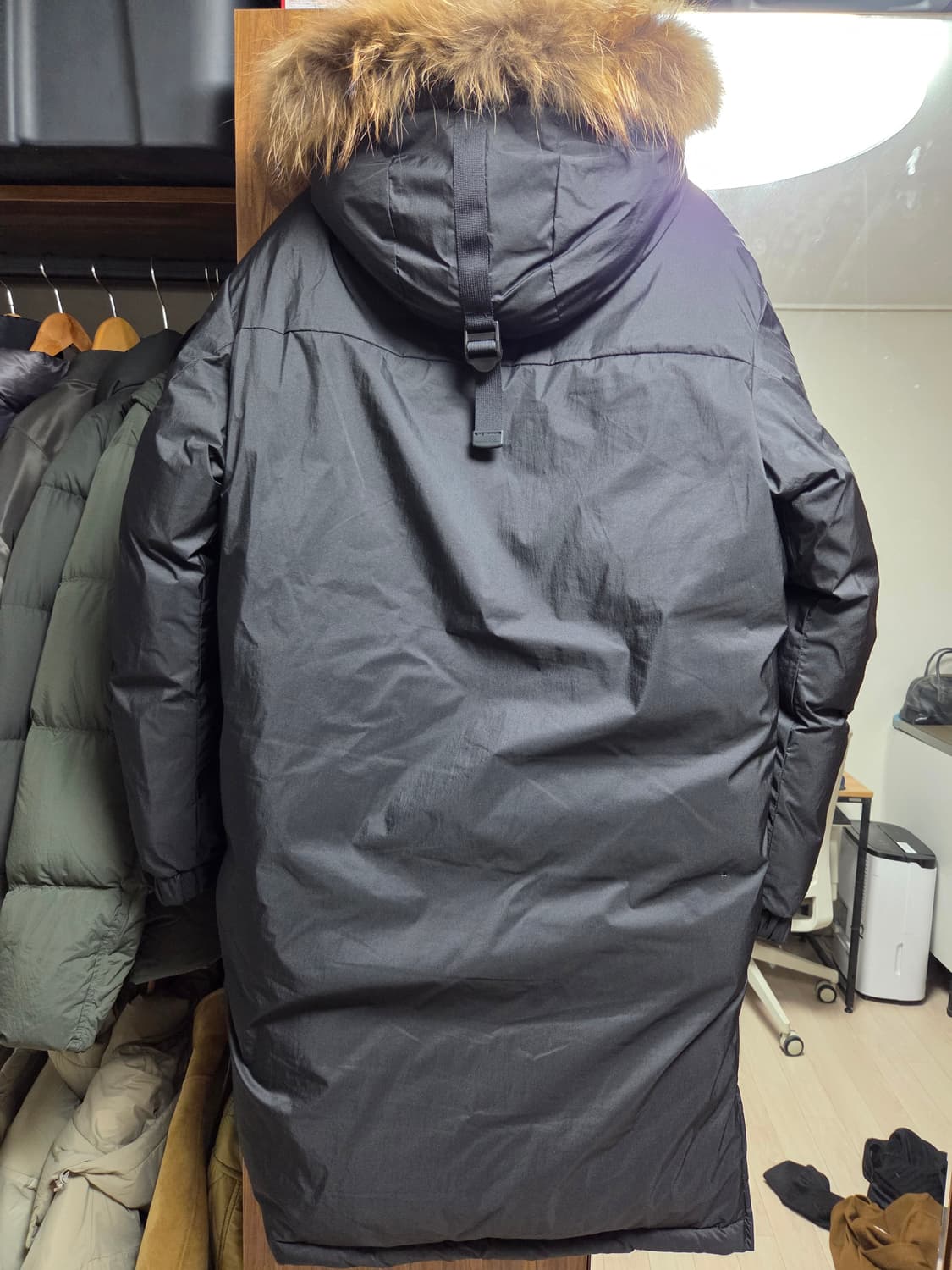 몽벨 가이아 구스다운 코트 롱패딩 판매합니다. 상품이미지2