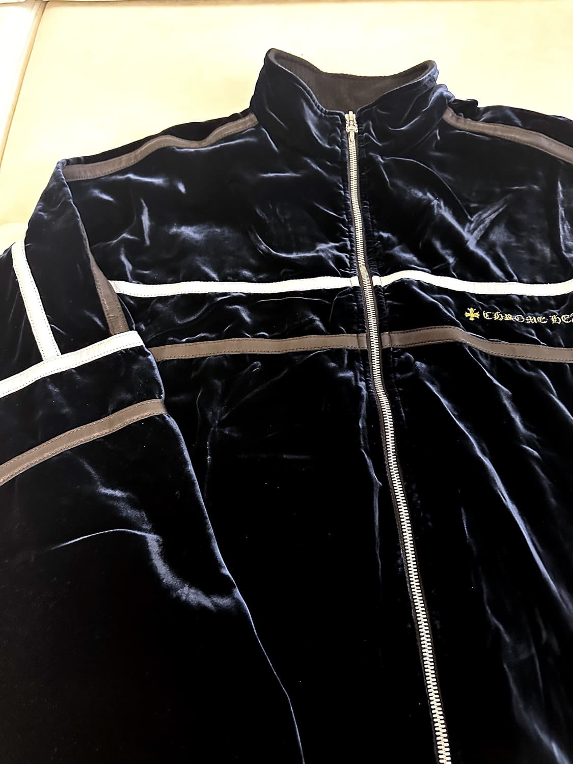 [XXL]크롬하츠 벨벳 트랙탑 상품이미지2