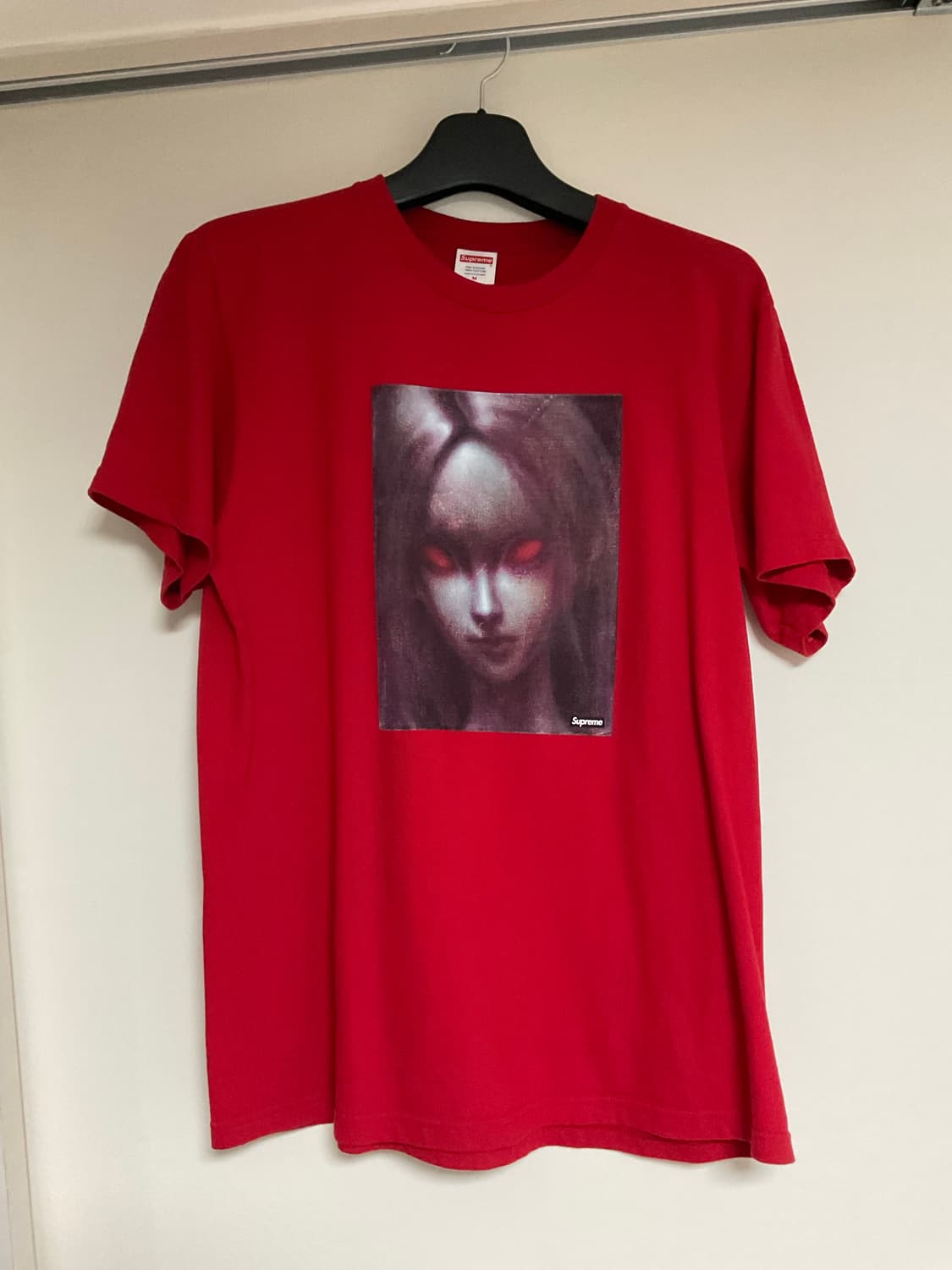 슈프림 레드 아이 m 24fw 상품이미지1