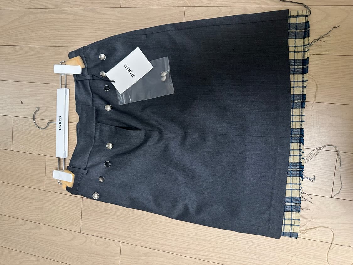 데어드 dared 로우 엣지 스커트 / 새상품 상품이미지1