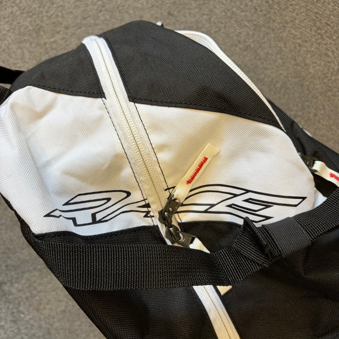 231. 살로몬 부츠가방 상품이미지7