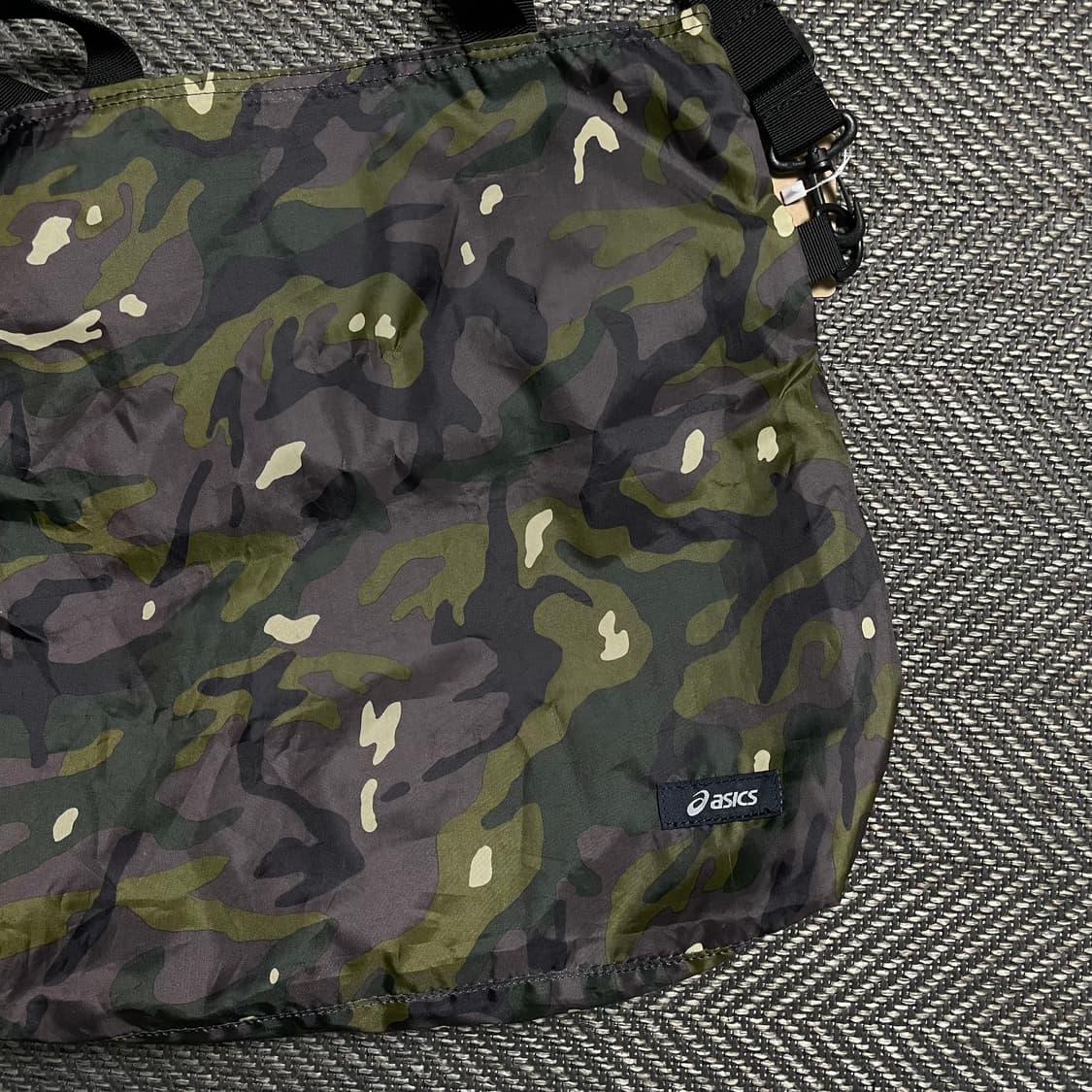 아식스 밀리터리 카모 숄더 크로스백y 5214 상품이미지3