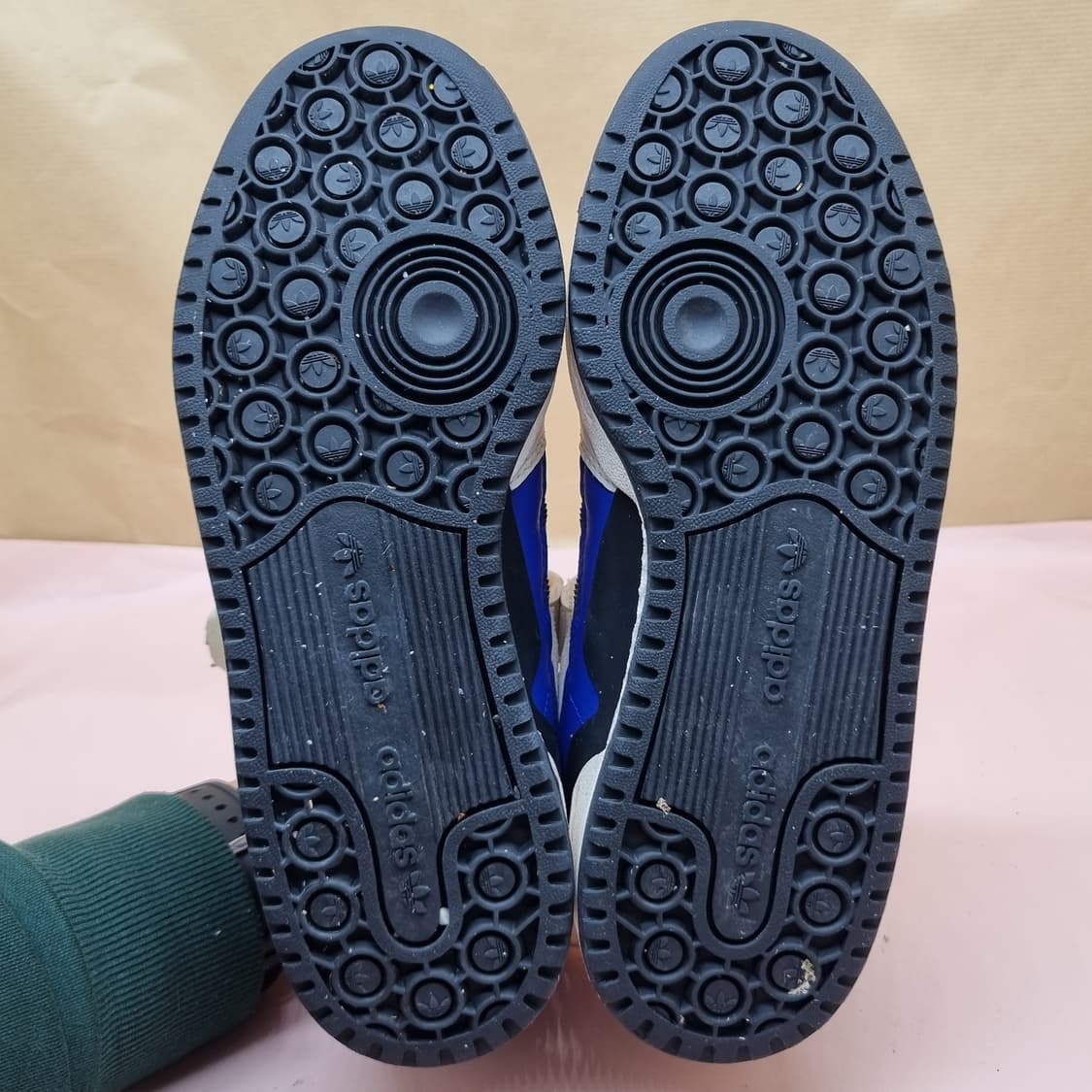 아디다스 포럼 로우 베이지블랙스니커즈240 상품이미지3