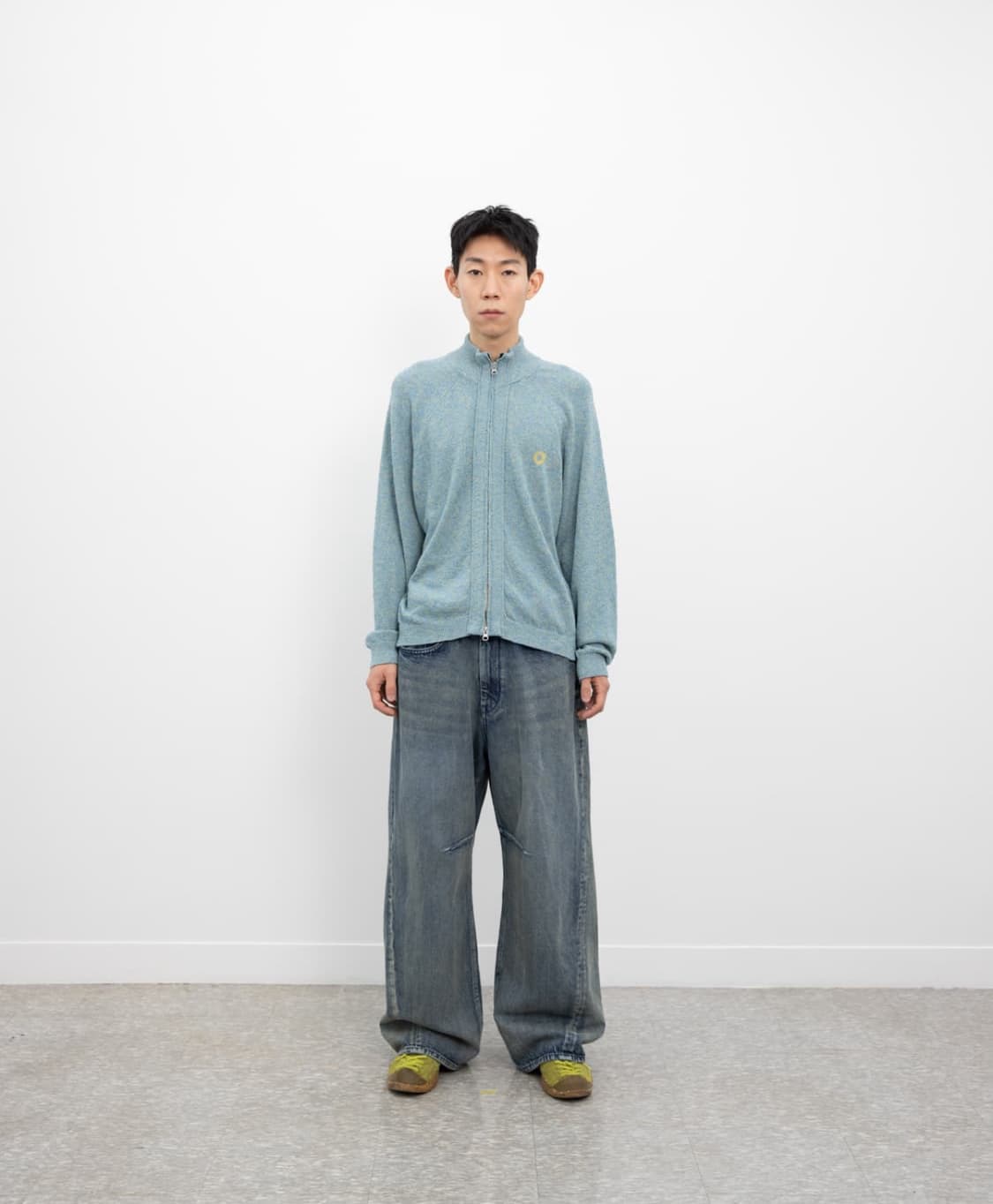 999휴머니티 집업 상품이미지2