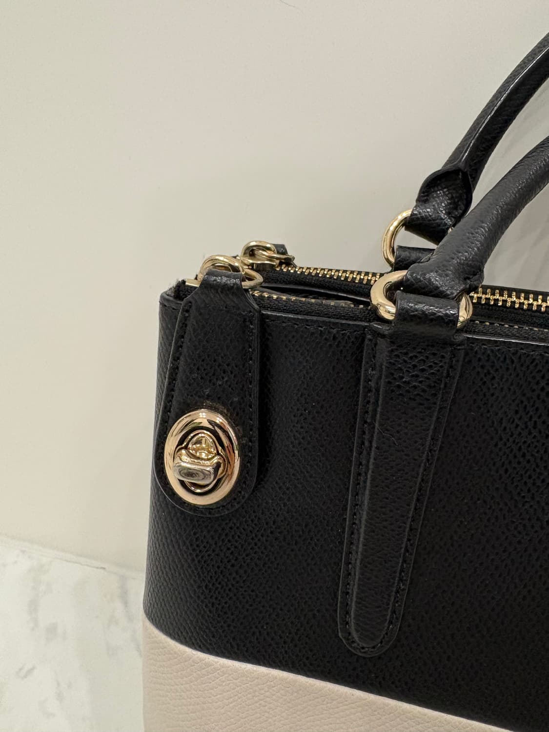 coach vintage turnlock burrow bag 상품이미지3