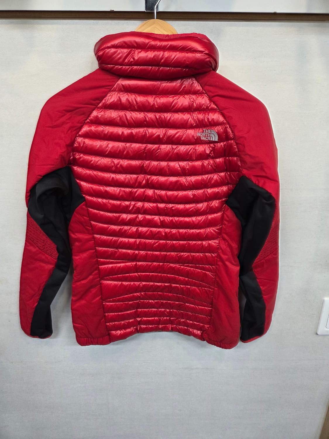 노스페이스 써밋시리즈 퍼텍스 구스다운 경량패딩 s 90 상품이미지2