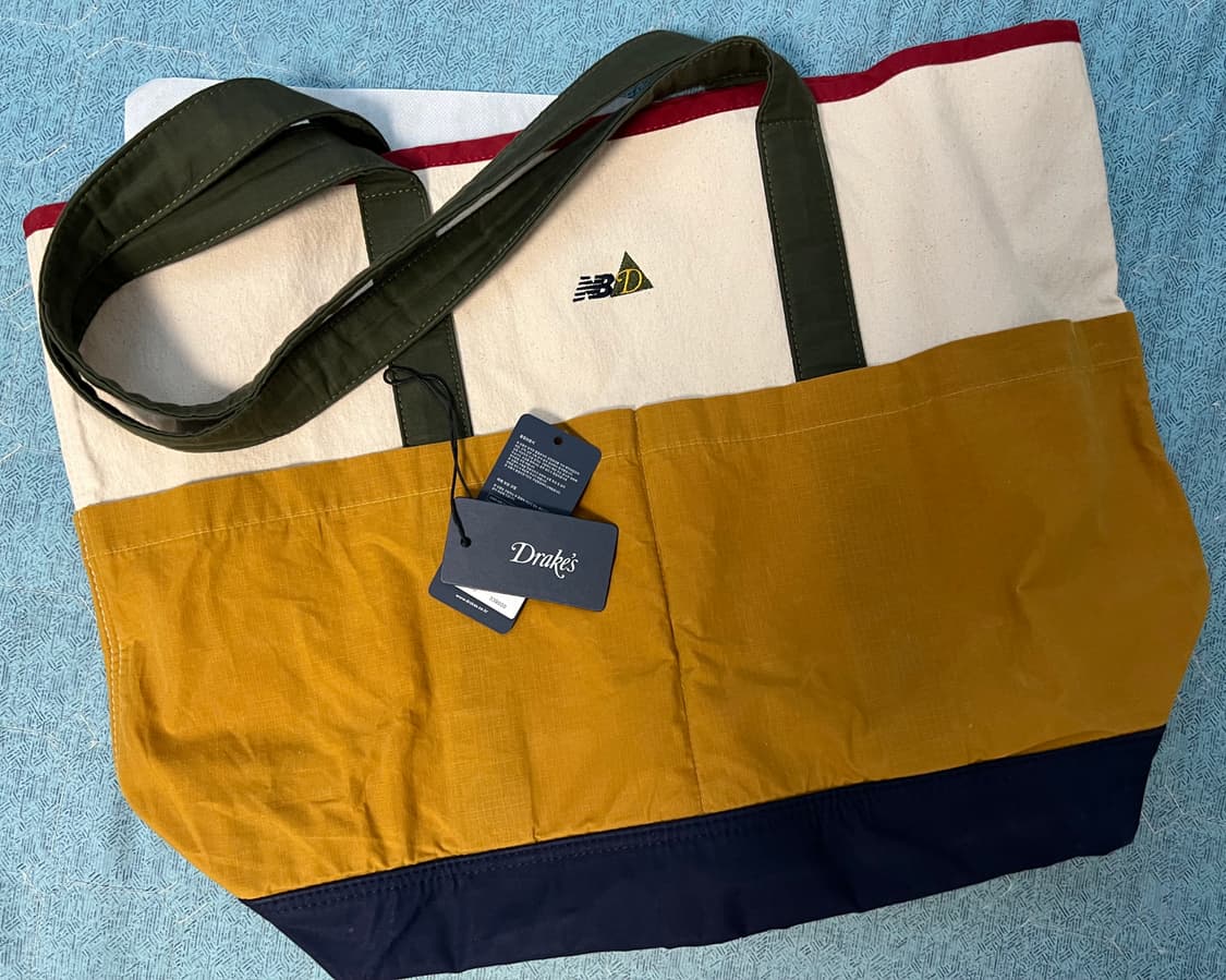 뉴발란스x드레익스 토트백 상품이미지1