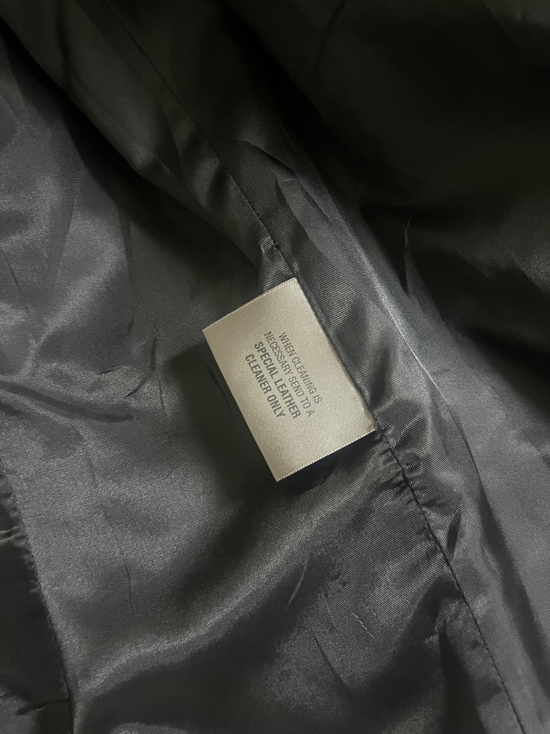 디테일 느좋.. 고퀄 램스레더 100% 자켓 펠레스튜디오 상품이미지4