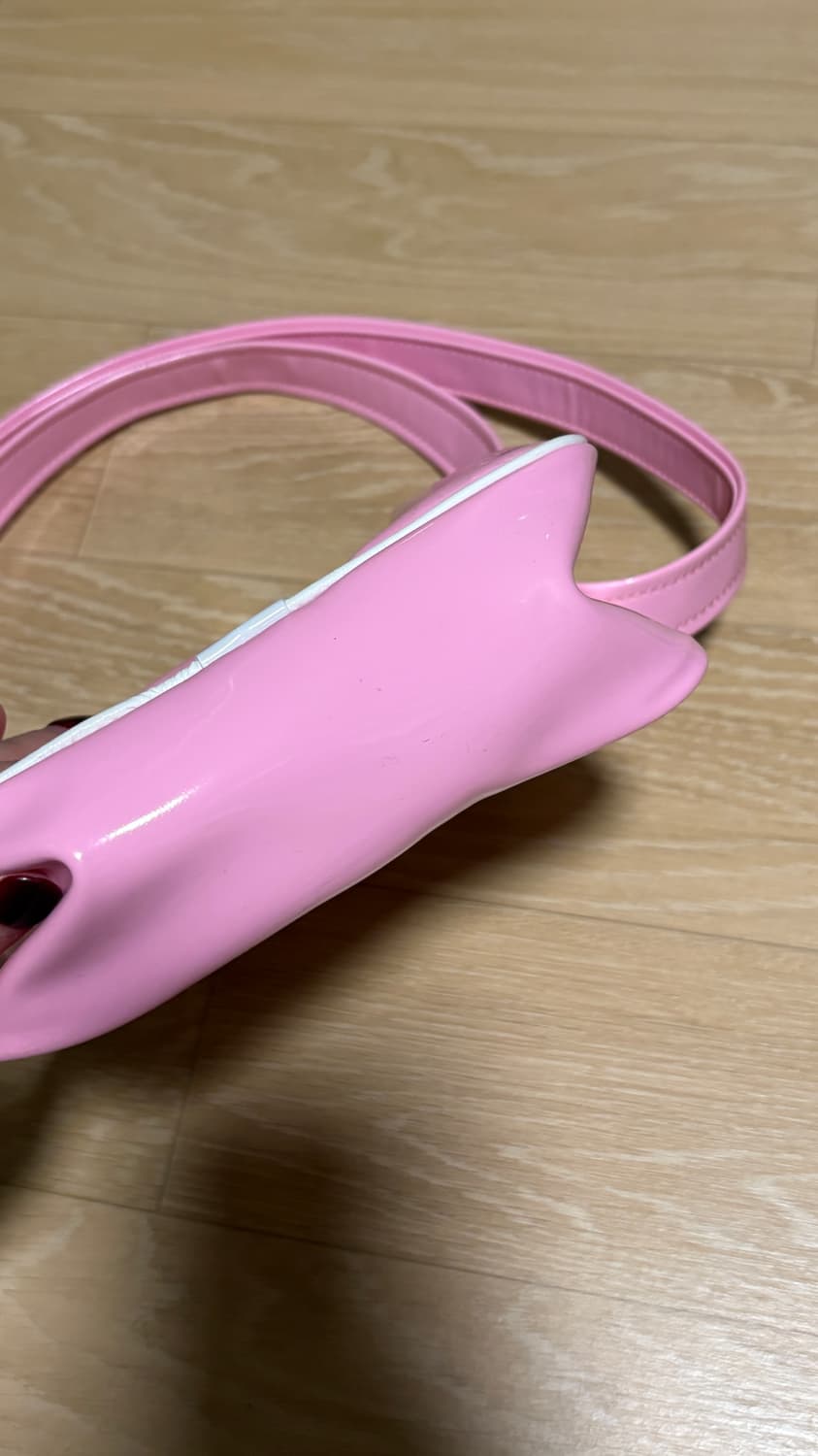 꼼데가르송 CDG GIRL 핑크 에나멜 크로스백 상품이미지3