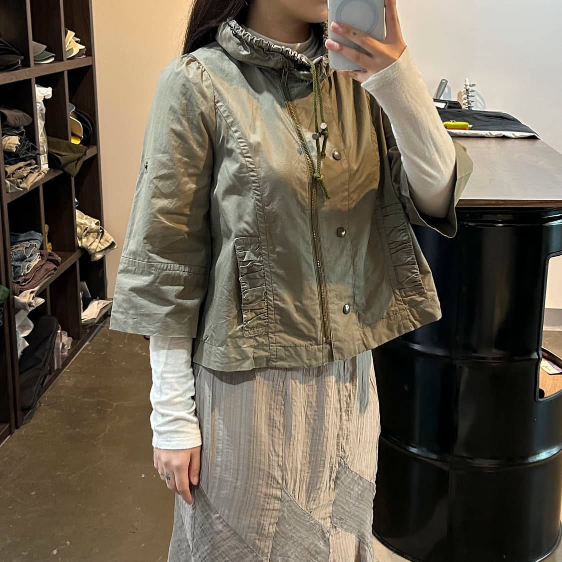카키 셔링 하프 자켓 상품이미지1