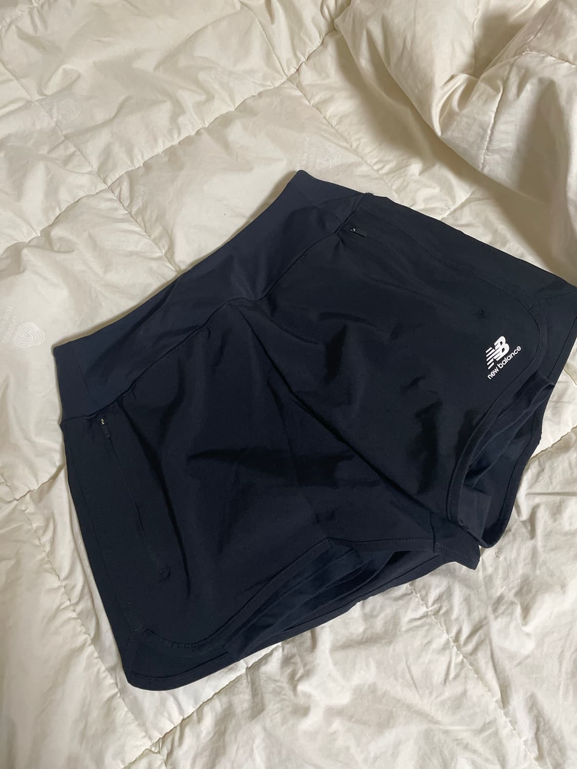 뉴발란스 여성 블랙 러닝 쇼츠 70(S) 상품이미지1