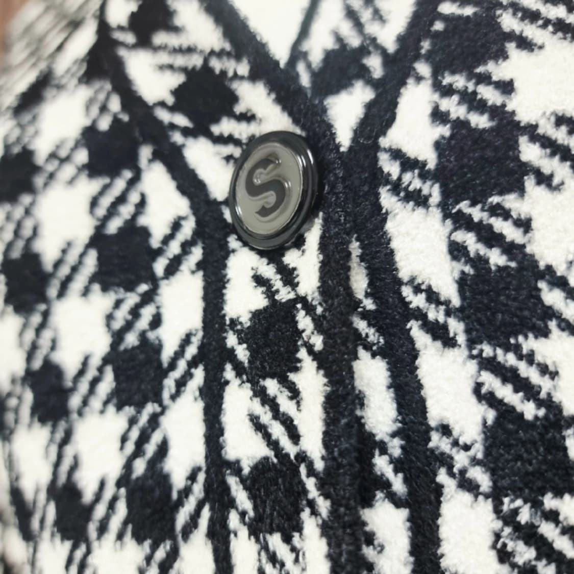 산드로 크롭 니트 가디건 24년템 (55/표기1) 1회착/상태최상 상품이미지9