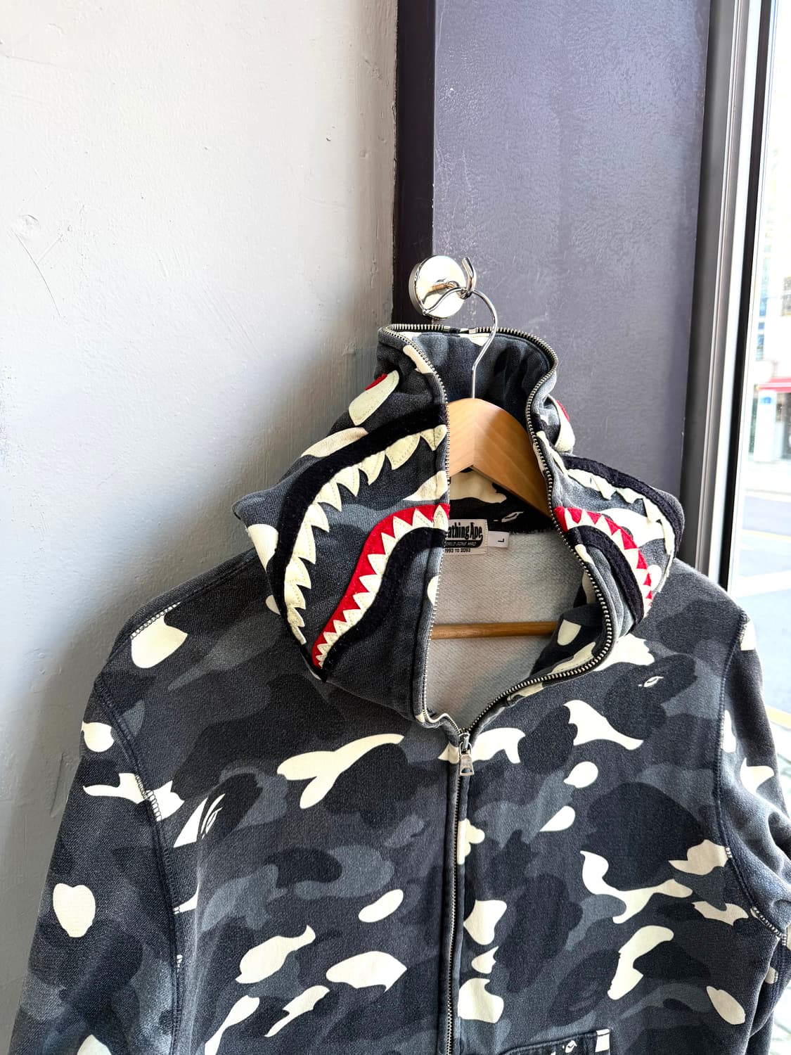 L/ 베이프 시티카모 샤크 후드 풀집업 상품이미지4