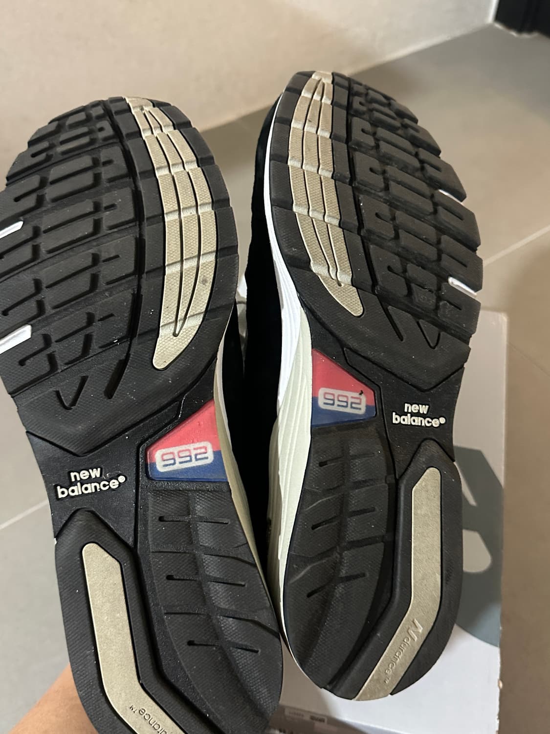 뉴발 992 코어블랙 275 상품이미지5