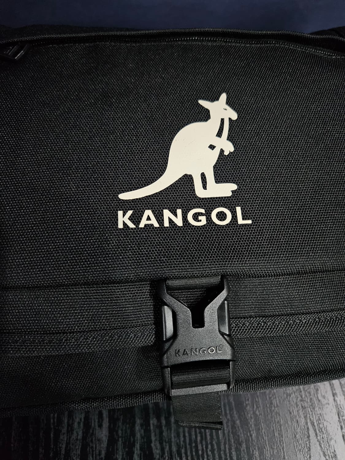 캉골 페브릭 블랙컬러 남녀겸용 메신저백 크로스백  상품이미지9