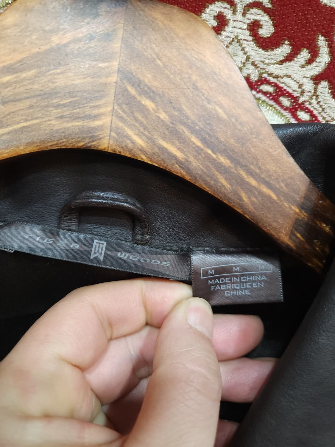 나이키 타이거우즈 양가죽 자켓

 상품이미지2