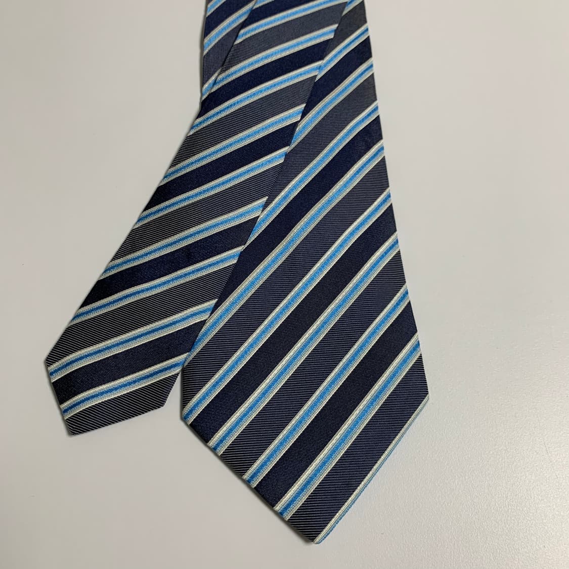 알마니(ARMANI) 스트라이프 클래식넥타이 명품 100실크 최상급 상품이미지4