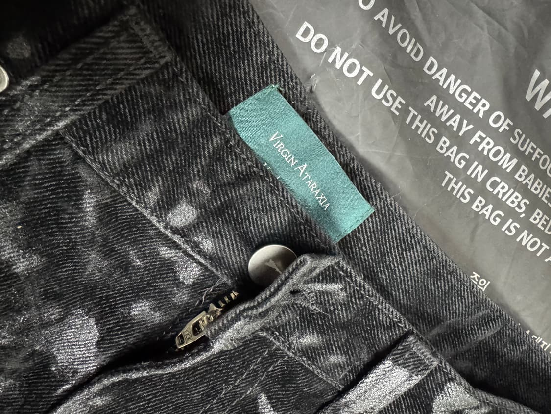 언더마이카 벨벳 플레어진 블랙 1사이즈 판매합니다. 상품이미지10